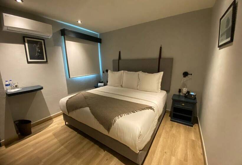 Suite Llit King, Origen