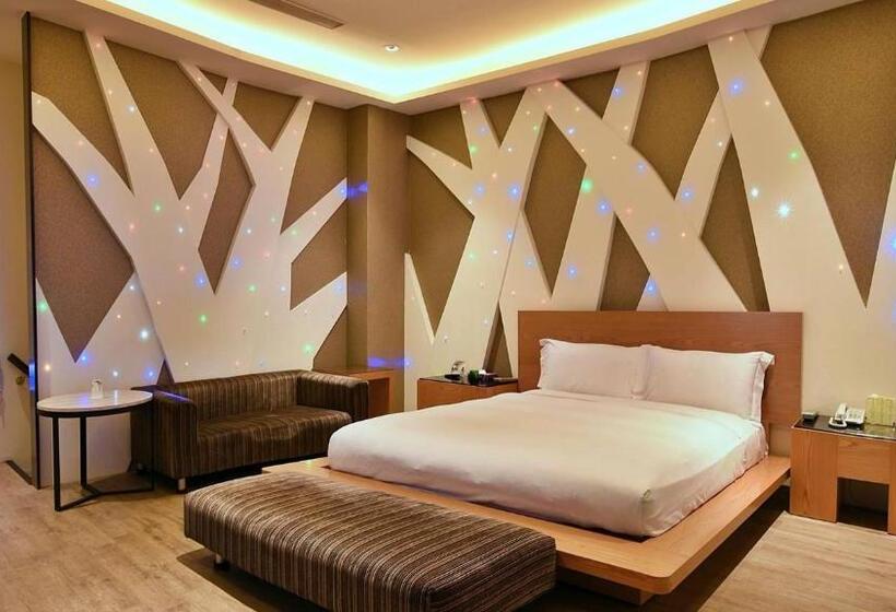 اتاق استاندارد, Takao Love Motel