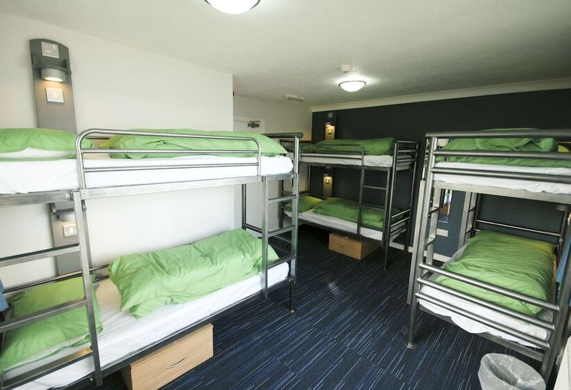 Кровать в Многоместном Номере с Общей Ванной, Hostel Yha Poppit Sands