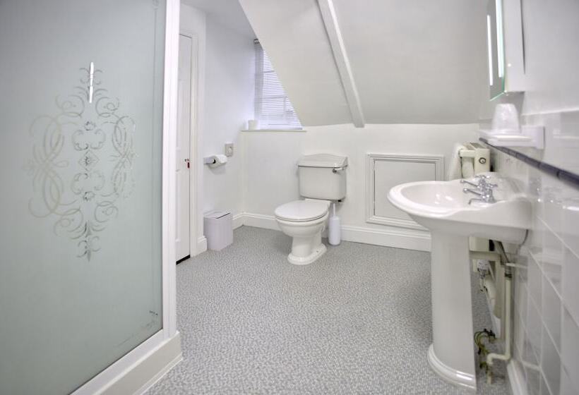 غرفة قياسية فردية, The Palmerston Rooms