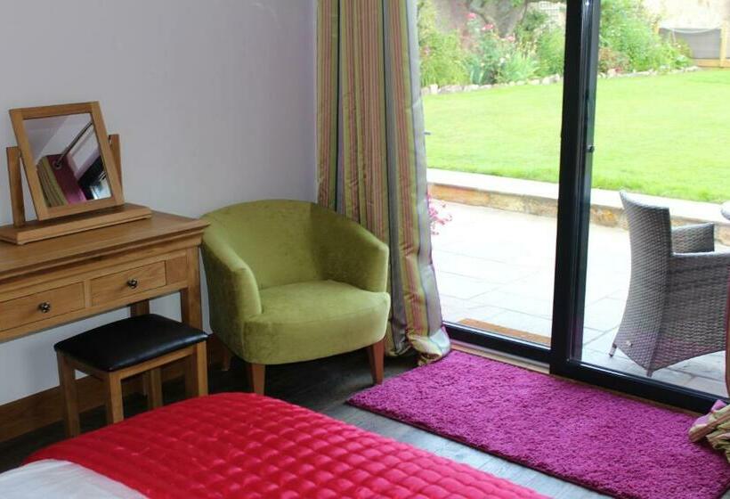 اتاق لوکس با چشم‌انداز باغ, Brackness House Luxury B&b