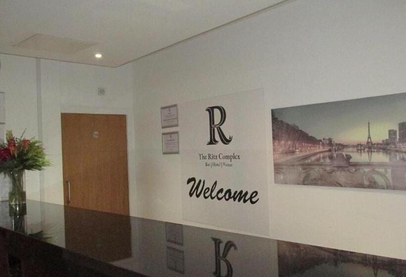 Четырехместный Номер Стандарт, The R Inn