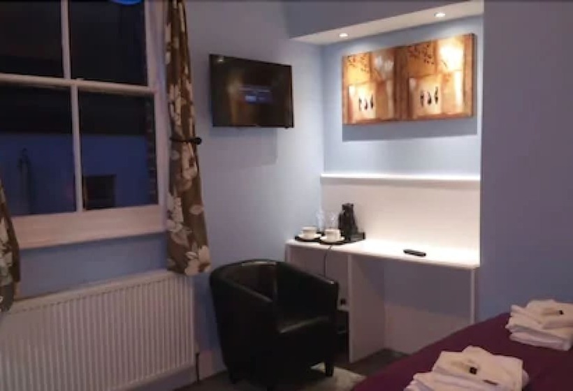Номер Стандарт, Ali Inn Oxford