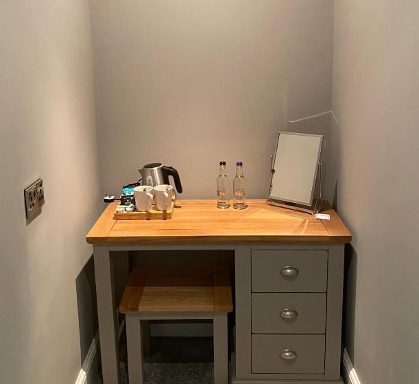 Номер Deluxe с Гидромассажем, Aberdunant Hall