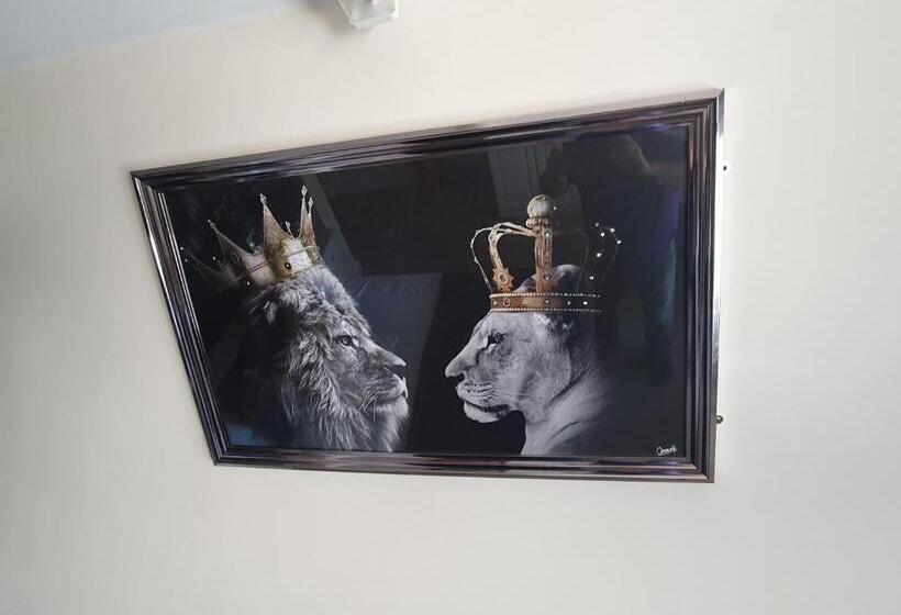 Family Suite, The Dudley