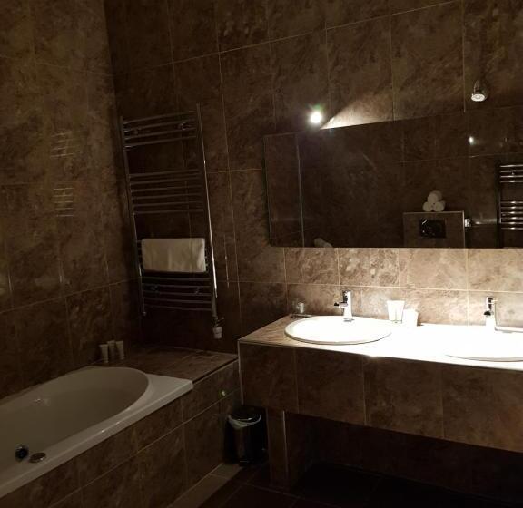 Номер Стандарт, The Enniskillen Hotel And Motel