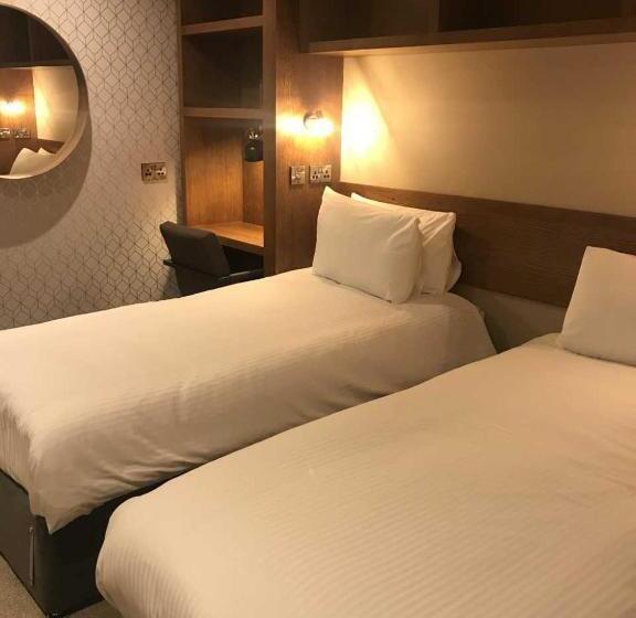 Номер Economy, The Enniskillen Hotel And Motel