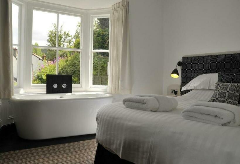 سوییت, Greenbank Lodge Llangollen