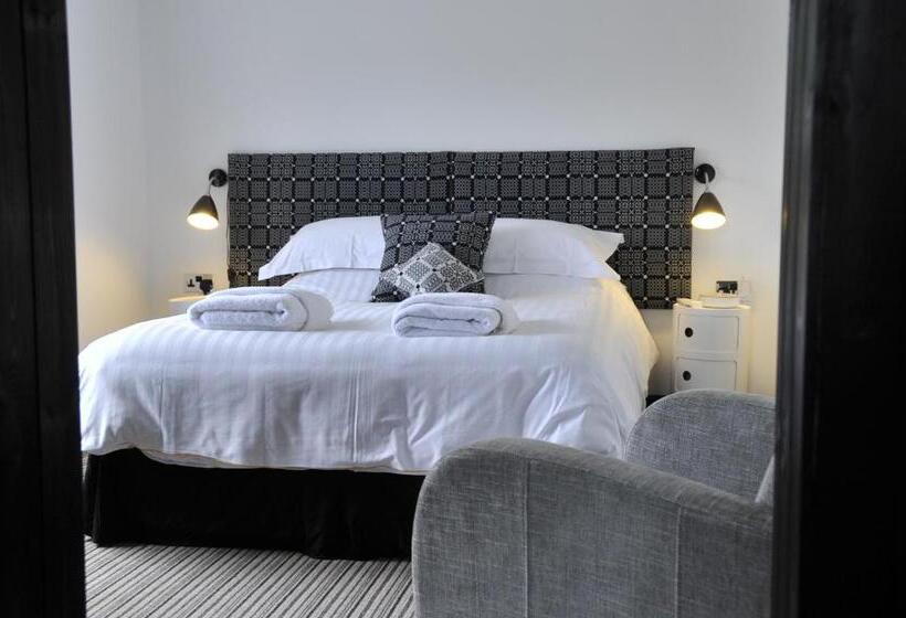 جناح, Greenbank Lodge Llangollen