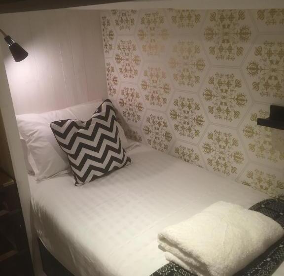 تختخواب در اتاق مشترک, Greenbank Lodge Llangollen