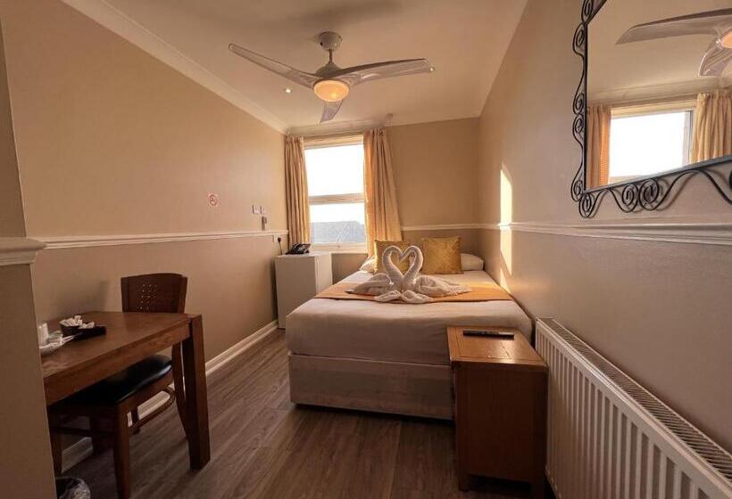 Номер Стандарт, The Commongate Hotels