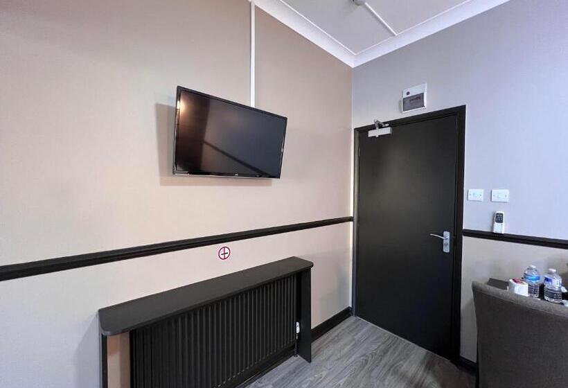 Номер Deluxe, The Commongate Hotels