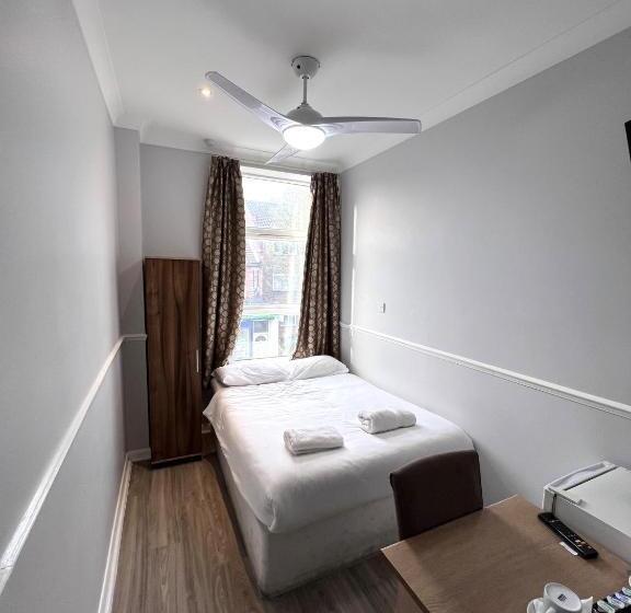 Номер Стандарт, The Commongate Hotels