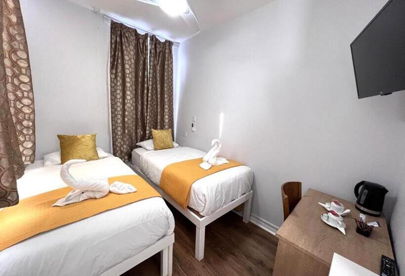 Номер Стандарт, The Commongate Hotels