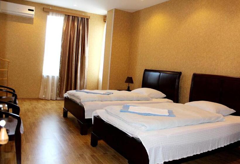 اتاق استاندارد, Argopalace