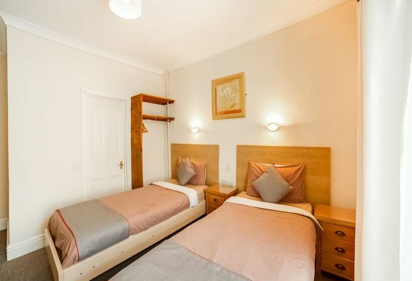 غرفة قياسية, Station Road Inn