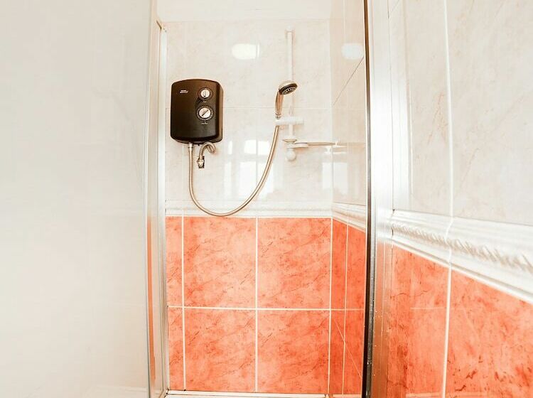 غرفة قياسية, Station Road Inn