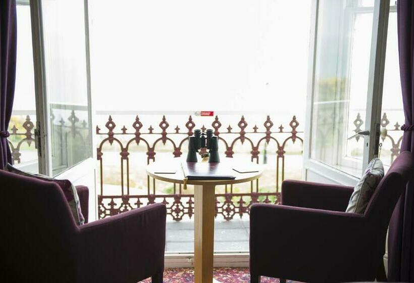 Номер Стандарт с Балконом, The Clifton