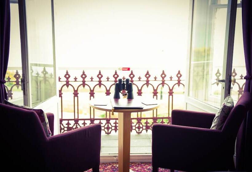 Номер Стандарт с Балконом, The Clifton