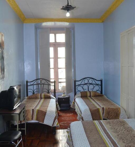 اتاق استاندارد چهار تخته, Hostal Juana De Arco