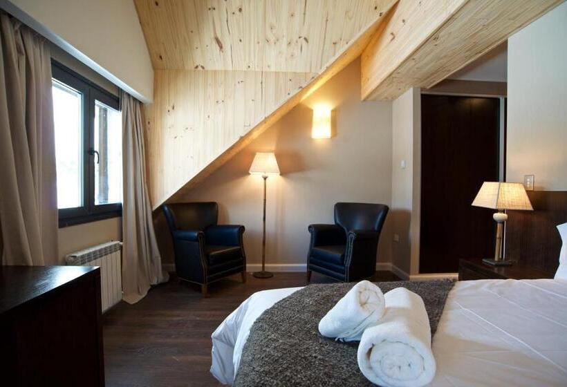 Standard Room with Hot Tub, Grand Hotel Caviahue