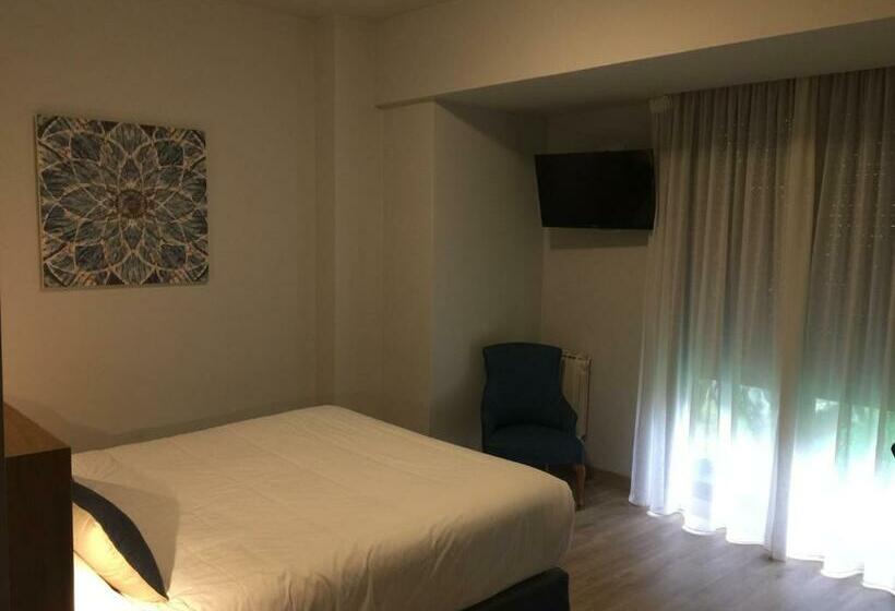 اتاق استاندارد با تراس, Celanova
