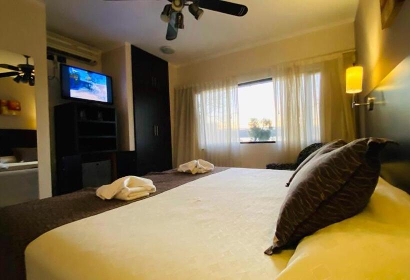 Полулюкс Вид на Озеро, Madeo Hotel & Spa