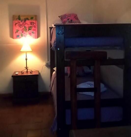 스탠다드 룸 공동 욕실, A La Gurda Hostel