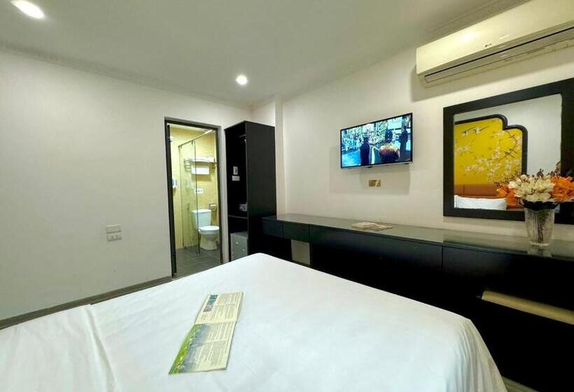 اتاق سوپریور, Hanoi Elpis