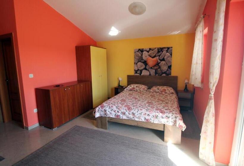 Номер Стандарт, Room In Studio   Apartment Aniko Near The Sea
