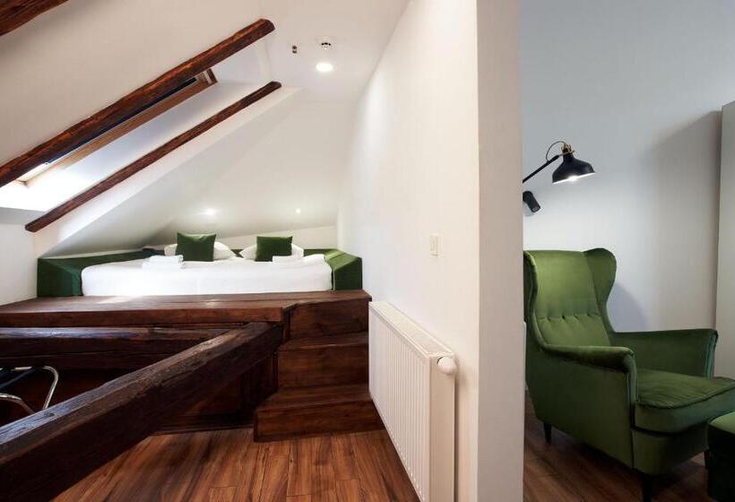 اتاق سوپریور, Art Hotel Like