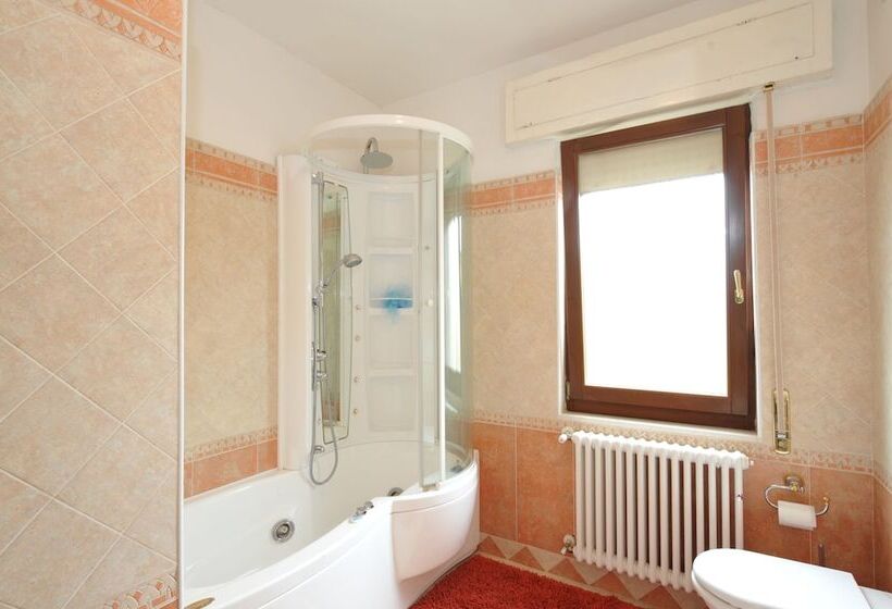Номер Стандарт, B&b Il Girasole