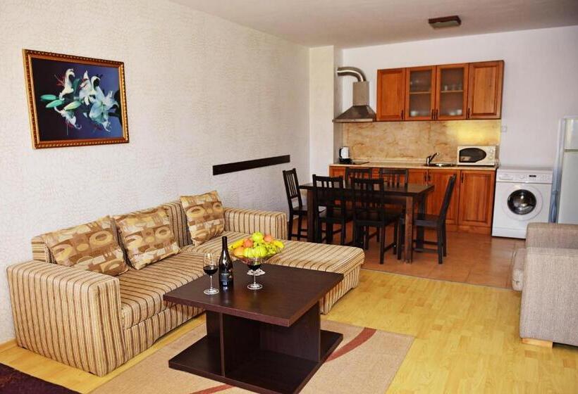 Апартаменты 2 Спальни, Forest Nook Apart