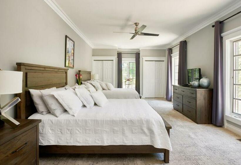 デラックススイート, Somerset   A Private Retreat