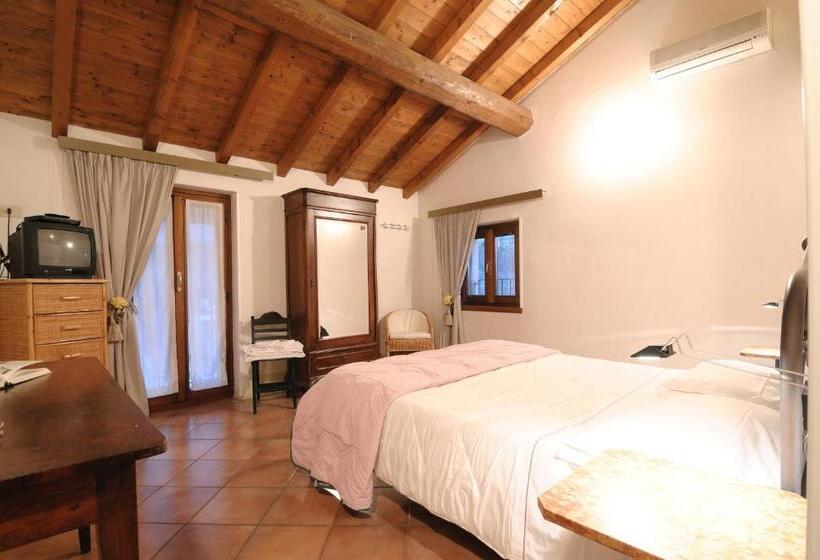 Четырехместный Номер Стандарт, Tenuta Le Sorgive Agriturismo