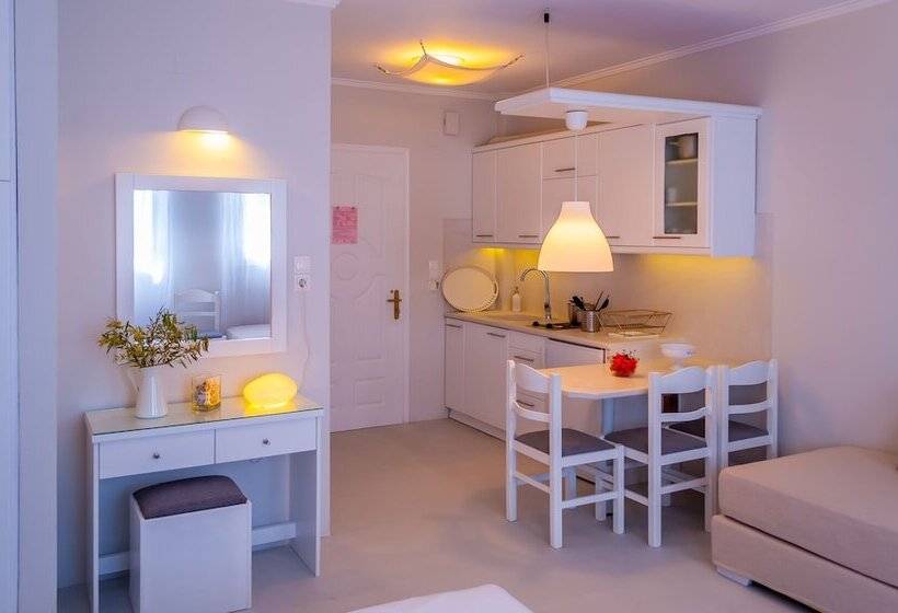سوییت, Anita Rooms & Suites Milos