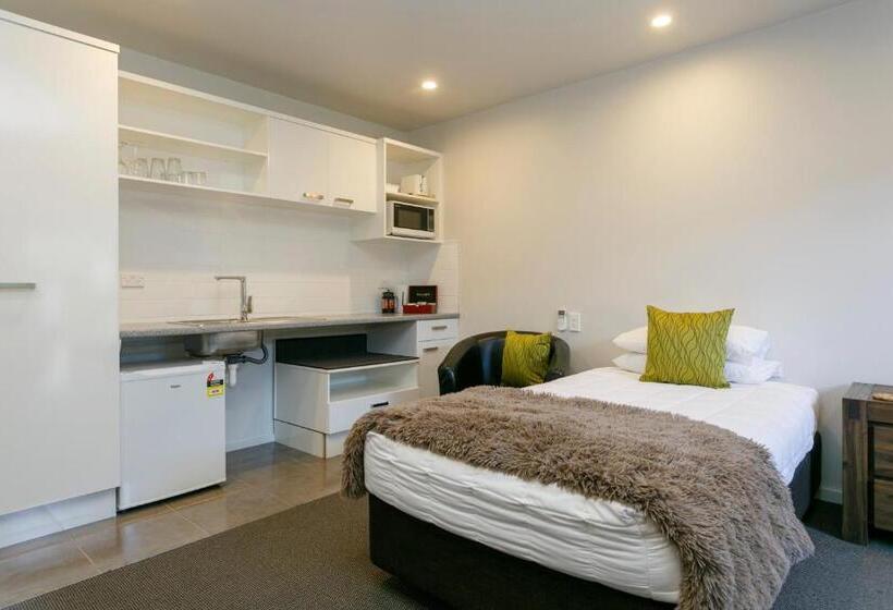 Студия Стандарт, Acacia Lake View Motel