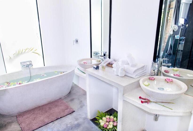 Номер Deluxe Кровать Куин, Maison Gen Angkor