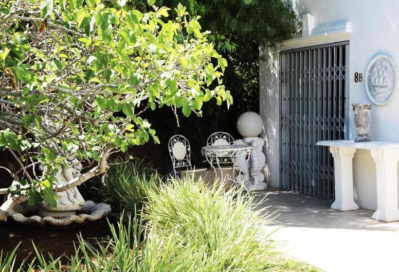 غرفة قياسية مطلّة علي الحديقة, Belurana River Manor