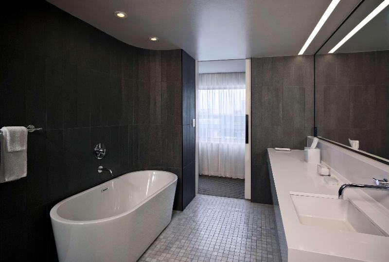 스탠다드 룸 킹사이즈 침대, The Statler Dallas, Curio Collection By Hilton