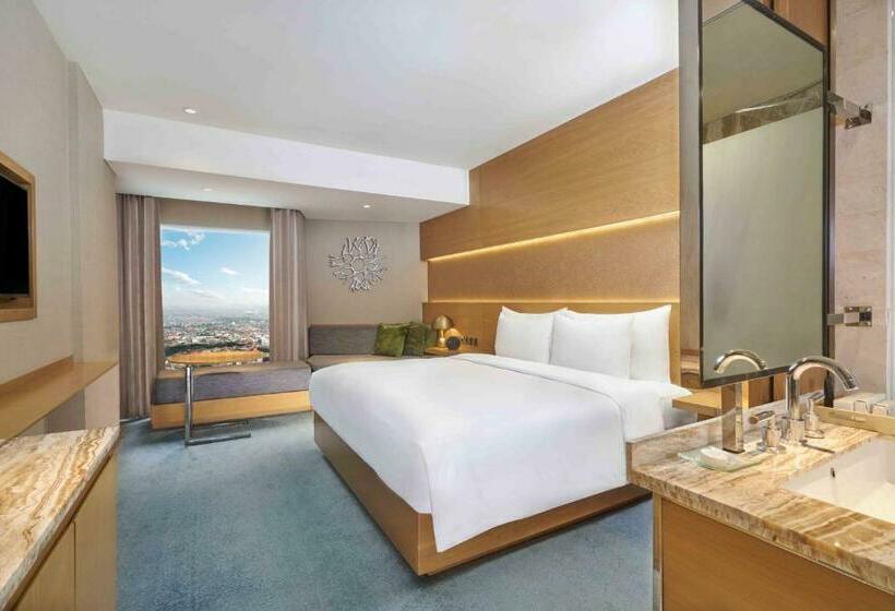اتاق استاندارد با تخت بزرگ, Vasa Hotel Surabaya