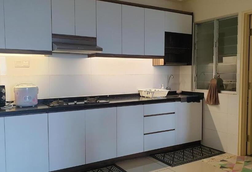 Люкс 2 Спальни, Mlh Premier Suites @ Saville Cheras