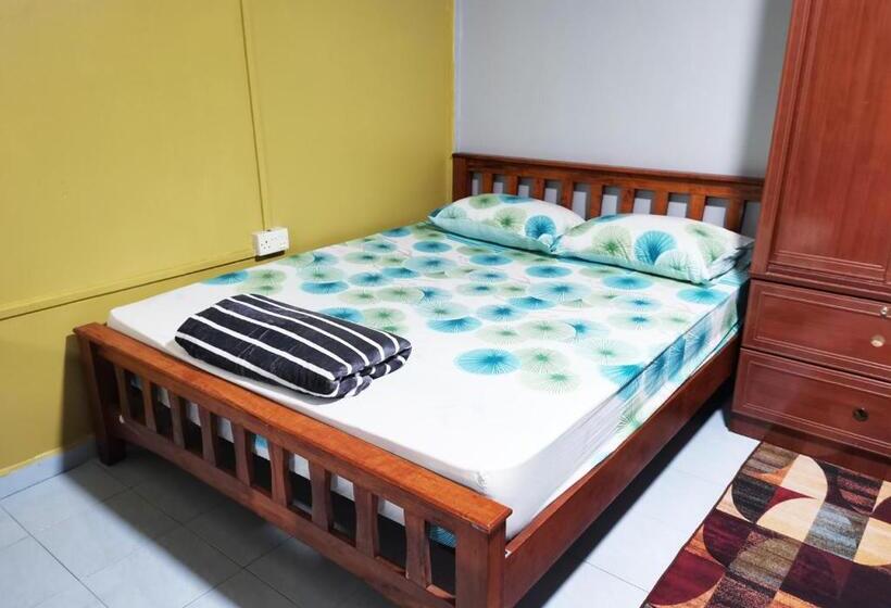 استودیو خانوادگی, Studio Cameron Highlands Mikayla