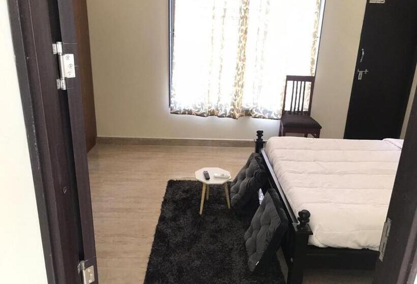 Номер Стандарт с Балконом, Atlantiš Blu Inn