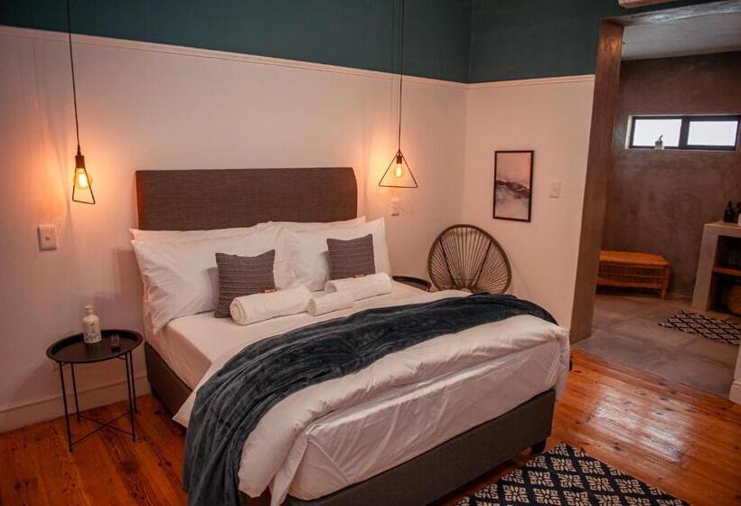 Дом 4 Спальни, Hygge House