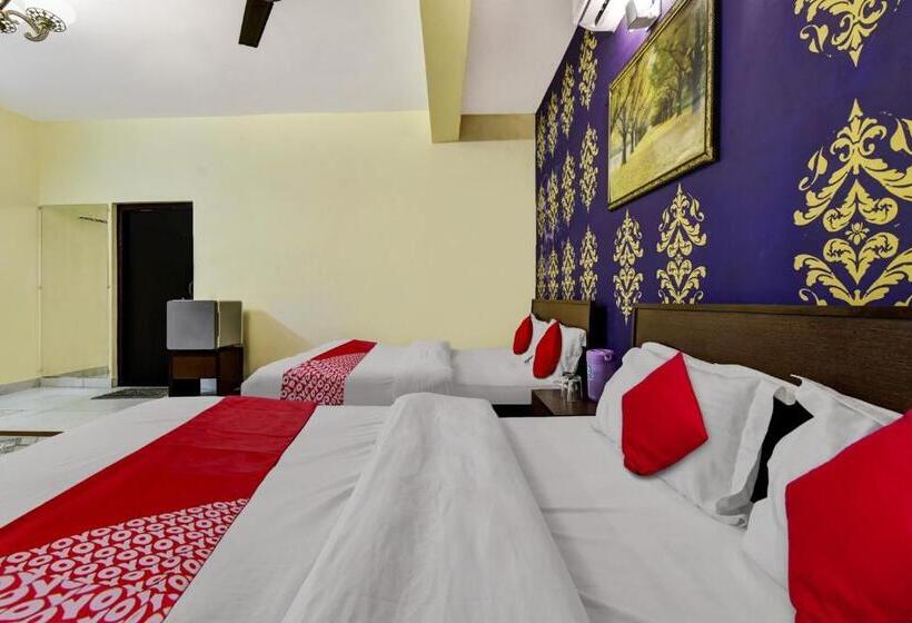 Трехместный Номер Классика, Oyo Hotel Shanti Villa