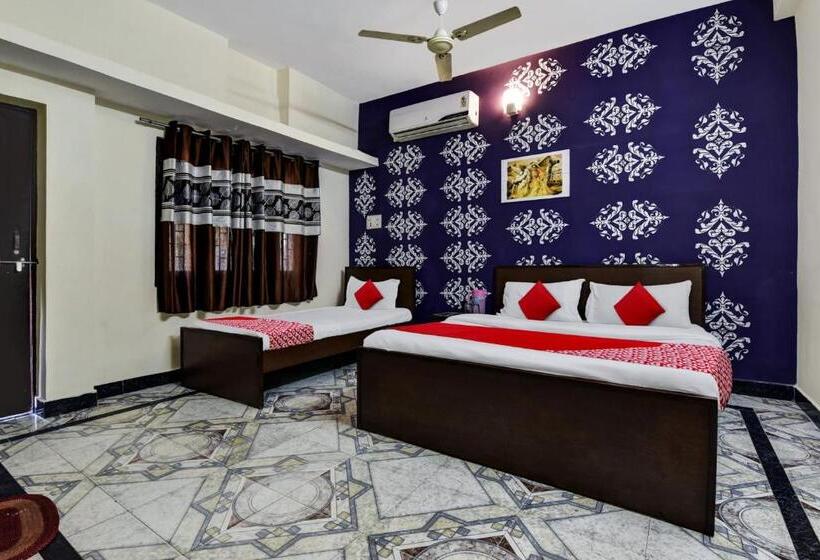 Трехместный Номер Классика, Oyo Hotel Shanti Villa