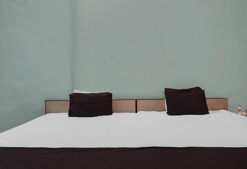 Трехместный Номер Классика, Oyo Sangameshwar Hotel & Lodging