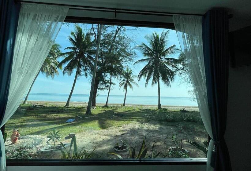 Стандартный Номер Кровать Кинг, บ้านระเบียงเลหลังสวน Room B