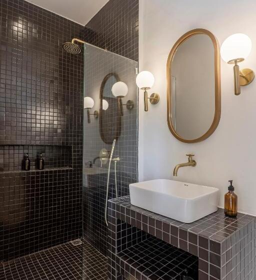 Номер Стандарт Вид на Бассейн, Riyuri Guesthouse